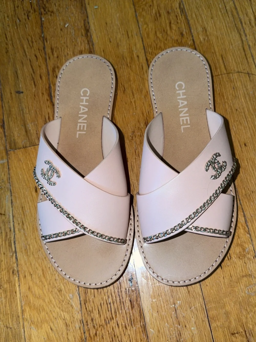 CHANEL Blush Pink Leather Slide Sandals with Gold Chain Trim